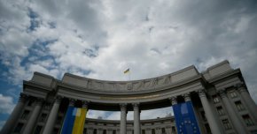 Украинското външно министерство остро осъди решението на Корейската народнодемократична република да признае така наречената "независимост" на временно окупираните от Руската федерация територии в Донецка и Луганска област на Украйна.