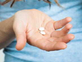 Лекарството е тествано върху мишки в опит през 2020 г. и резултатът е подобрена физическа функция и удължено здраве и продължителност на живота. Сега учените работят върху възпроизвеждането на резултата при хора