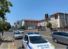 Огледите на място продължиха няколко часа.