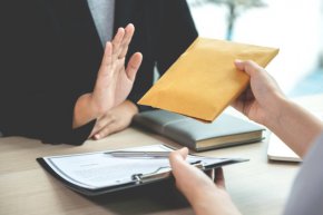 По думите му има псевдополитически формации, които работят срещу интересите на обикновените хора и държавата.
