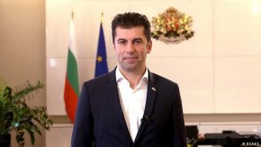 Отиващият си от “Дондуков” 1 Петков щял да благодари на служителите за добрата съвместна работа.