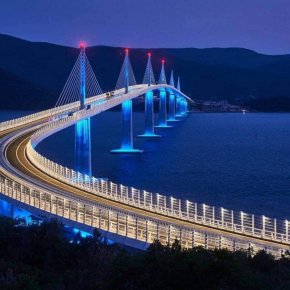 
Поради финансирането от ЕС мостът не се таксува с пътни такси.