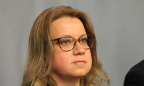 
През 2017 г. Румен Радев я назначава като вицепремиер в първия си служебен кабинет, в който министър-председател беше Огнян Герджиков. Тогава Златева отговаря за подготовката за българското председателство на Съвета на ЕС.