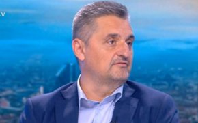 Относно спрените доставки на газ от „Газпром“ Кирил Добрев смята, че България е била използвана като опитно зайче.
