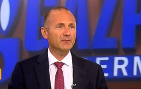 
“Казахме им, че сме готови да възобновим преговорите по договора и че имаме предложения по редица изменения, които биха го оптимизирали”, каза още Христов. 