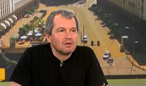 Според него гласуването с преференция е „изключително удобен начин да се продават депутатски места”.