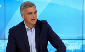 
Според Стефан Янев решението да не се плаща в рубли на "Газпром" не се спазва от всички европейски държави. 
