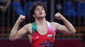 По този начин българският национал спечели трето отличие тази година след титлата на европейския шампионат до 20 години и среброто при мъжете.
