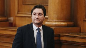 
Министър Зарков акцентира, че трябва да бъдат запазени и надградени идеите за разследващи функции на комисията и възможността тя да обжалва отказите на прокурора за образуване на досъдебно производство.