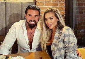 Блондинката посочи още, че Джизъса не се е грижил за наследника, който му е родила, тъй като е нямал желание за нищо, а и освен това е изпитвал нетърпимост към постоянния плач на бебето.
