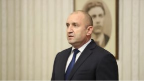 В заключение президентът добавя: "Големият урок от 1908 г. е, че единственият легитимен изразител на народната воля може и трябва да бъде българската държава. Наш дълг е да помним, че Независимостта не е еднократен акт и всяко поколение трябва да я отстоява срещу външни и вътрешни посегателства".