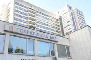 Адаптираните ваксини се поставят на възрастни и на деца над 12 години най-рано 3 месеца след завършен първичен курс на ваксинация или след поставена бустерна доза.