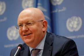 А от политическа гледна точка - последната нишка, която осигуряваше енергийната независимост на ЕС, беше прекъсната", заяви Небензя в Съвета за сигурност на ООН. Той добави, че докато дори европейското производство се прехвърля набързо в САЩ в условията на енергийна криза, населението на Европа се е насочило към "много тъмна, студена и дълга зима".