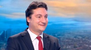 Зарков отчете, че е успял да изпълни основните си задачи като служебен министър на правосъдието и коментира, че изборите са преминали спокойно, а резултатите са били признати от всички сили.