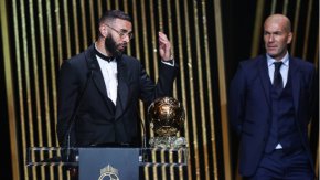 
Бензема отдаде почит на Зидан, когото нарече "по-голям брат".
