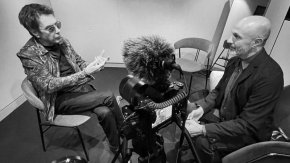 Oxymore е неговият 22-и студиен албум, а за записите му се използват най-новите технологии.