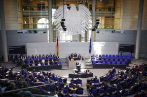 20 октомври 2022 г., Берлин: Канцлерът Олаф Шолц (SPD) прави правителствено изявление относно Европейския съвет в Бундестага, б
Kay Nietfeld/picture-alliance/dpa/AP Images