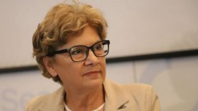 
„Ако партиите са съгласни да работим по правила и в интерес на гражданите и бизнеса, ние ще работим с всички, без изключения“, заяви пред bTV зам.-шефът на ПГ на Български възход и бивш регионален министър Виолета Комитова.
