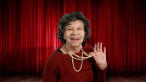 Изданието се състои от една пощенска марка в блок и специален пощенски печат. Автор на проекта е Тахсин Ахмед. Легендарната актриса почина на 6 декември 2019 г. на 97-годишна възраст.
