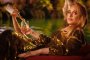  Адел
