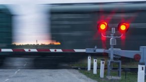 Шосето остана затворено за около два часа. През юни отново имаше катастрофа между влак и автомобил на същия прелез; тогава загина 53-годишна жена, шофирала леката кола.

