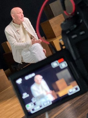  Резултатът от тази среща зрителите на бТВ ще видят във филма Да срещнеш Джон Малкович тази събота от 13:30 ч.
 
