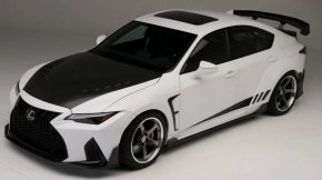 Конструкцията на Lexus DSPORT IS 600+ започна живота си като IS 350 F Sport, но сега носи сладка купчина модификации и аксесоари.