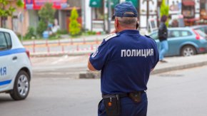 
Официална информация по акцията от прокуратурата и следствието се очаква по-късно днес.
