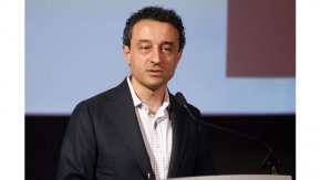 "Защо това трябваше да се случи за една нощ?”, запита той. По думите му БСП, които бяха вносител на цялата тази процедура, ГЕРБ и ДПС заслужено поемат гнева на хората.