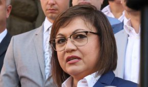 През последните 2 седмици от Позитано 20 пускат слуха, че Нинова се връща като икономическо вице