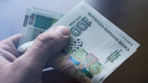 
Определеният средномесечен осигурителен доход за страната за посочения период служи при изчисляване размерите на новоотпуснатите пенсии през месец ноември 2022 г., съгласно чл.70, ал. 3 от Кодекса за социално осигуряване.