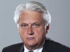 СГП напомня, че явяването на Рашков пред прокурор и даването на сведения е негово законово задължение, каквото има и всеки друг български гражданин, съгласно Конституцията и законите на страната
