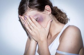 За извършителите ще бъде поискано задържане под стража. От прокуратурата призоваха при случаи на насилие хората да сигнализират полицията и прокуратурата.  