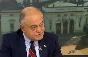 Съпредседателят на ДБ отправи остри критики за работата на партиите в парламента.