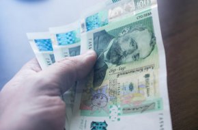 От ПП искат размерът на минималната работна заплата да е половината от брутната за страната за последните 2 тримесечия, за които има данни на националната статистика.
