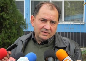  На официално събитие депутати от почти всички парламентарно представени партии, кметове, синдикати, както и изпълнителни директори и представители на ръководствата на въглищни централи и въглищни мини подписаха обща декларация с искане за свикване на Консултативния съвет за Европейската Зелена Сделка с цел преразглеждане на вече поетите от страната ни ангажименти.
