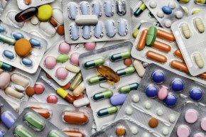
По думите му не износът е причината за проблема с антибиотиците, а увеличеното търсене. Той посочи, че търсенето този декември е било двойно повече спрямо същия месец на миналата година. 