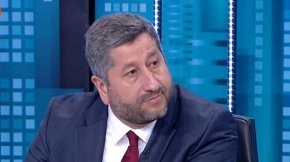 Иванов подчерта, че петте национални задачи практически завършват архитектурата на мечтата за европейска България: влизането в Шенген и в  Еврозоната, извършването на съдебната реформа, изпълнението на Плана за възстановяване и устойчивост и модернизацията на армията. И предупреди, че ако отидем на избори, поставяме под съмнение решаването на тези задачи, особено членството в Еврозоната.