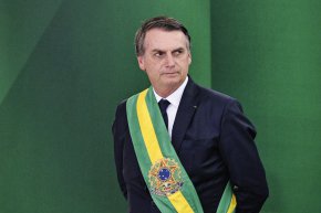 
Според прокурорите, макар че Болсонаро е публикувал видеото след бунтовете, съдържанието му е достатъчно да обоснове разследване на поведението му преди тях. Бившият бразилски президент изтри видеоматериала на сутринта след публикуването му.