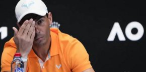 

В първата част американецът започна с два пробива за 4:1. Рафа върна единият, но за повече нямаше сили. В следващия сет след разменени ранни брейкове Макдоналд направи пробив за 4:3, което му стигна да спечели частта. В средата Надал получи контузията си.
