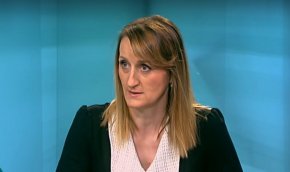 
Според нея задачата е много трудна. Ние като държава следва да вървим по пътя на декарбонизацията и дори в момента да намалим скоростта, то крайната цел вече е моделирана, подчерта екоминистърът.

 