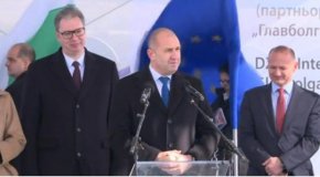 Напомняме, че междусистемната газова връзка България-Сърбия ще бъде с обща дължина около 170 км. от Нови Искър до Ниш, от които около 62 км. са на наша територия. След изграждането ѝ газовата връзка ще бъде с капацитет до 1,8 млрд. м3/г. с възможност и за реверсивен поток. Газопроводът е проект от общ интерес за ЕС, финансиран от Механизма за свързване на Европа.