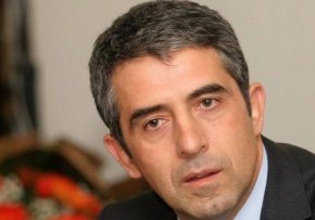 Такова чудо не е имало. Дори Жан Виденов, когато е падал, не е имал такъв отрицателен рейтинг от 70%”, коментира бившият президент.