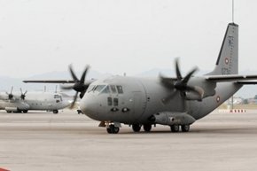 Междувременно стана ясно, че броят на жертвите след земетресението в югоизточната ни съседка и Сирия достигна над 40 000 души. Спасителните екипи продължават да откриват оцелели под развалините
