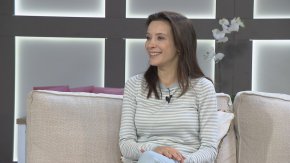 

Яна ще сподели най-личните преживявания от детството си, болезнени спомени и своята гледна точка за възпитанието, любовта, тежестта на битието и възторга от живота. Камерата на „Животът по действителен случай“ ще я последва и зад кулисите, където рядко са допускани външни хора.