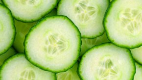 
Цената за килограм зелен пипер е 4,30 лева. Един брой излиза 40 стотинки.