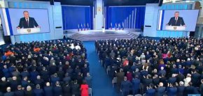 Сега обаче, според президента, САЩ не само поставят ултиматуми на Русия, но и самият НАТО по същество е подал молба да стане част от договора.