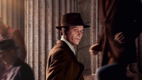 След тригодишна пауза оригиналният сериал на HBO Пери Мейсън се завръща за втория си сезон от 7 март. Тази поредица е най-новото произведение за известния адвокат по наказателни дела Пери Мейсън, герой, създаден за първи път от писателя Ърл Стенли Гарднър.