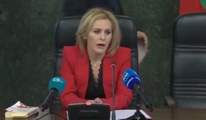 
От прокуратурата потвърдиха информацията като се позоваха на съобщение на Апелативния съд в Солун.