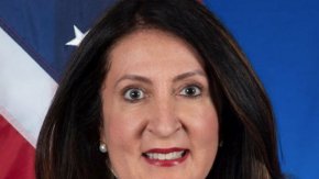 Държавното отличие се връчва за големите заслуги на дипломата за задълбочаването на стратегическото партньорство между двете страни и за разширяването на двустранното сътрудничество във всички области от взаимен интерес